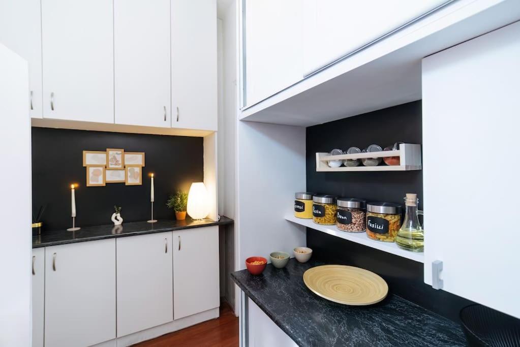 Scadarlija Vintage Old Town Renovated Apartment Belgrade Luaran gambar